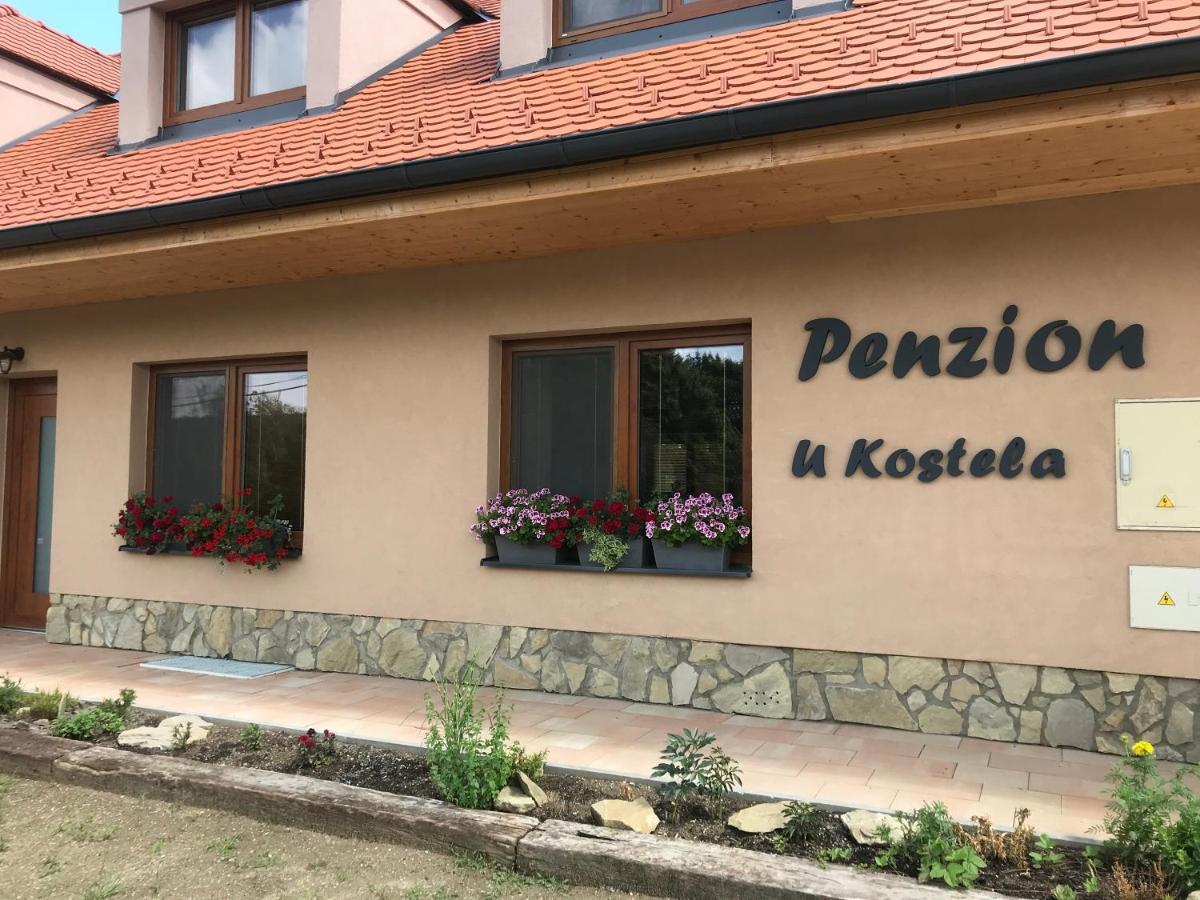 Penzion U Kostela Kuzelov ภายนอก รูปภาพ